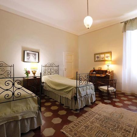 Villa La Strega Сиена Екстериор снимка