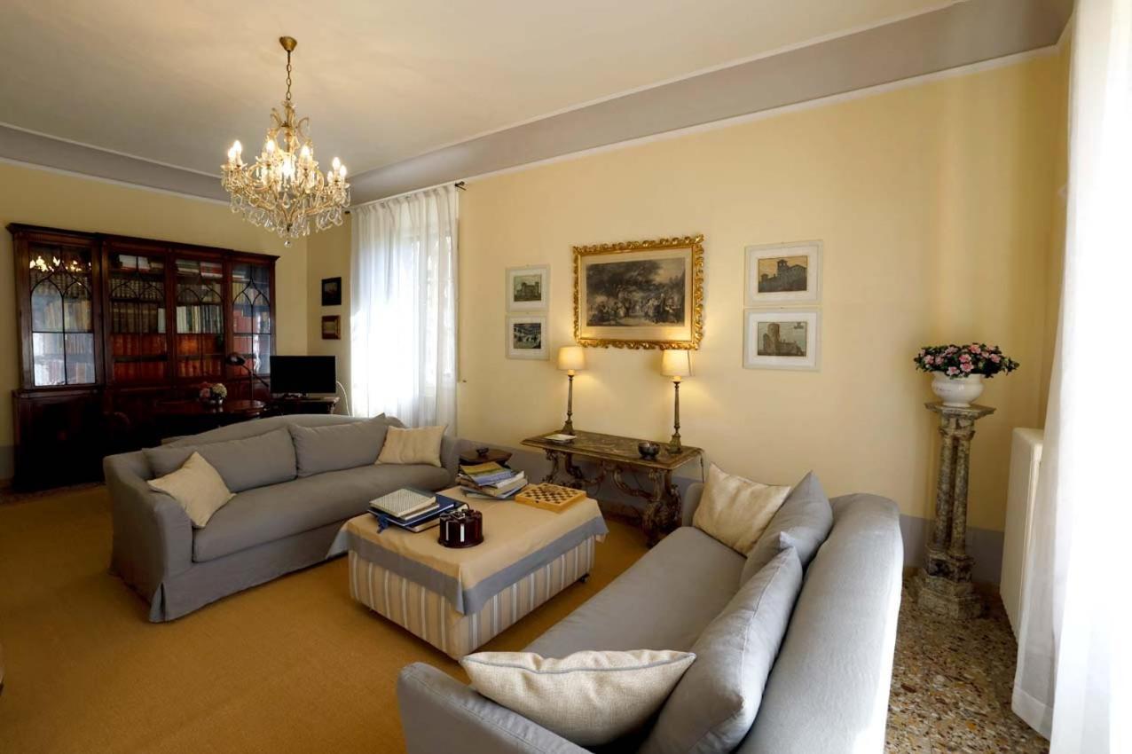 Villa La Strega Сиена Екстериор снимка