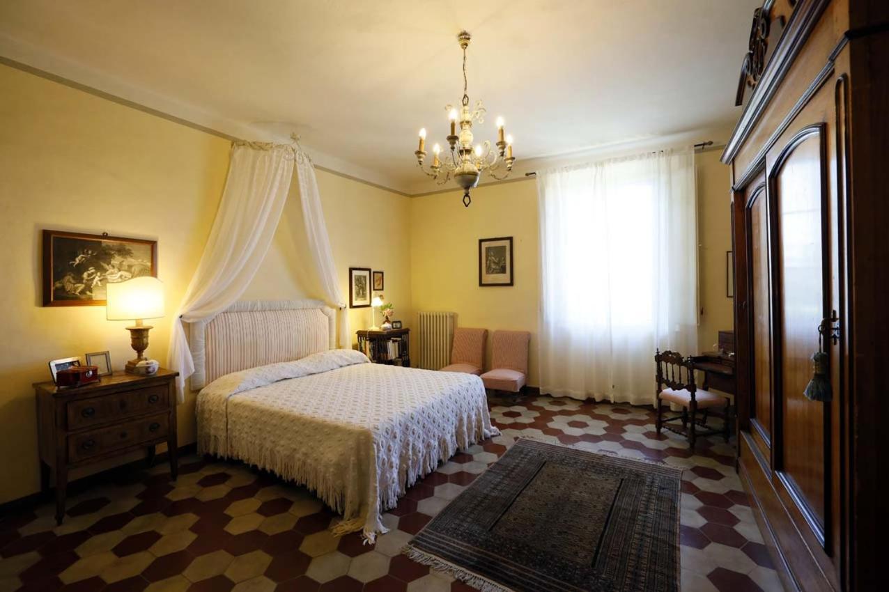Villa La Strega Сиена Екстериор снимка