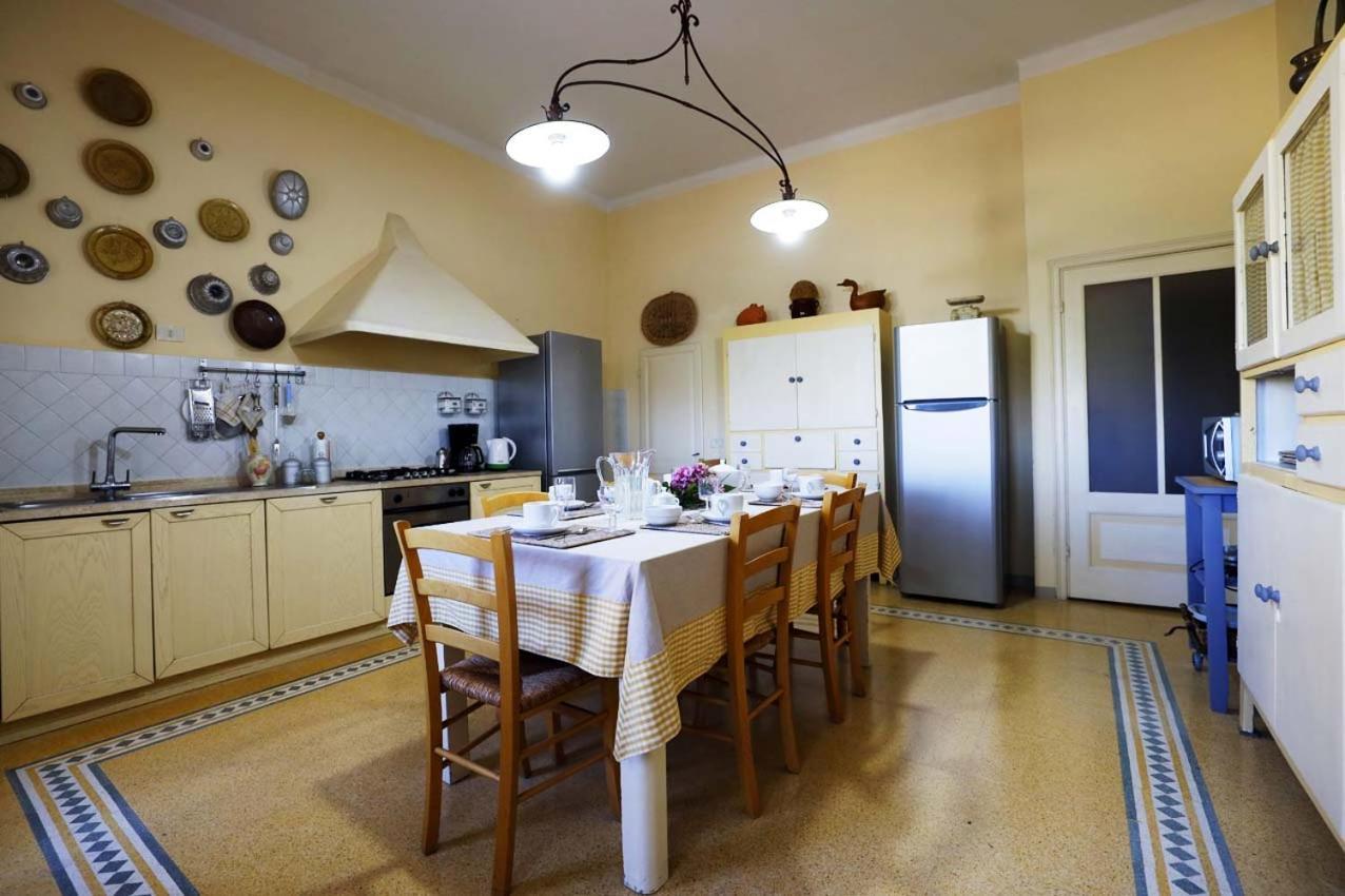 Villa La Strega Сиена Екстериор снимка