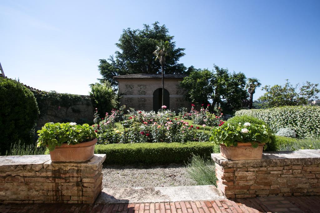 Villa La Strega Сиена Стая снимка